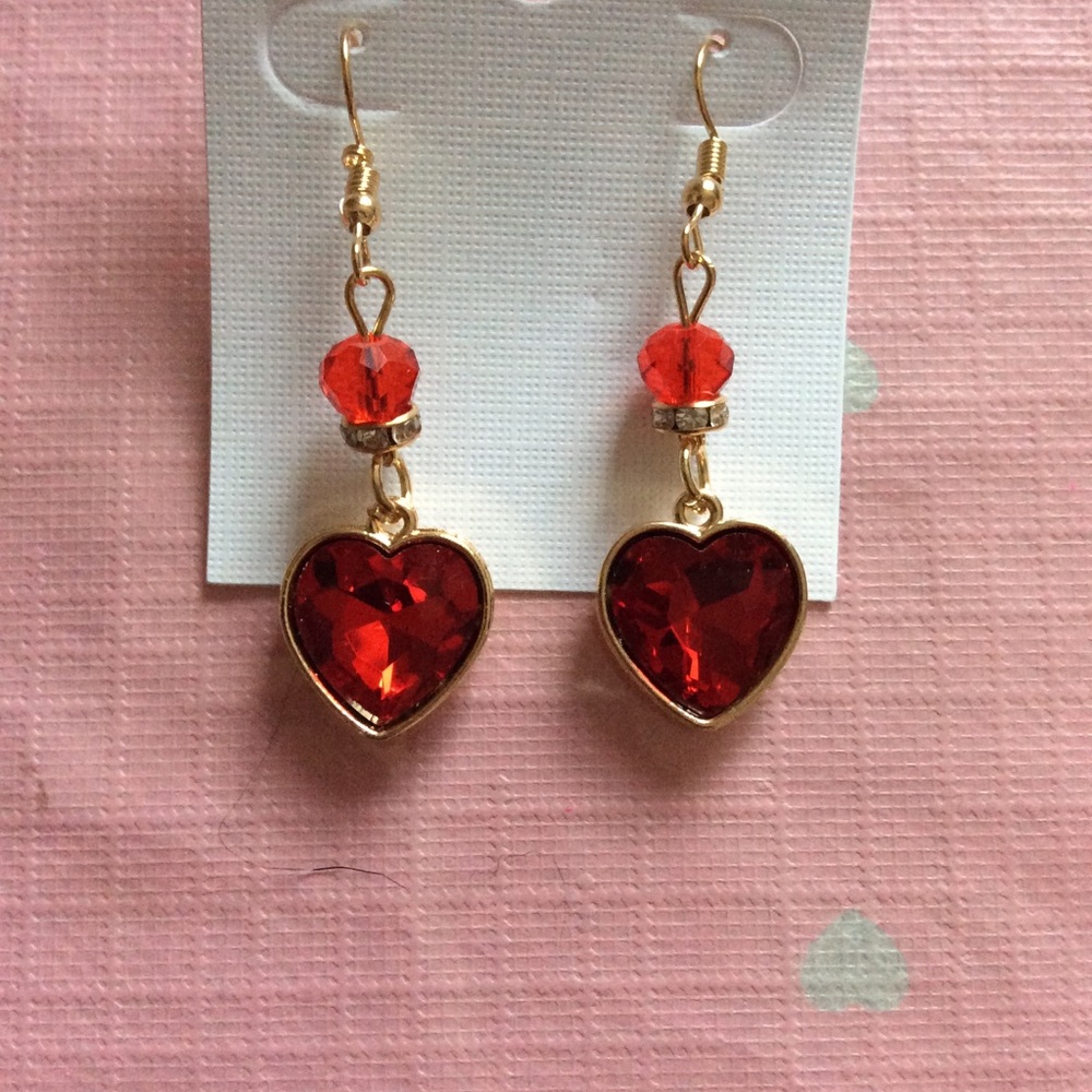 New Valentine gift gorgeous Heart Earrings ♥️ NWT - Picture 5 of 8